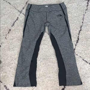 NWOT The North Face Yoga Capri Size Small